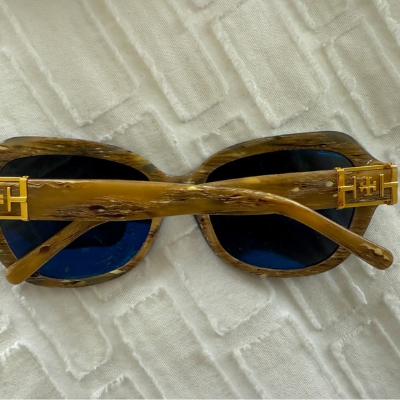 Tory Burch Sunglasses - Picture 3 of 8